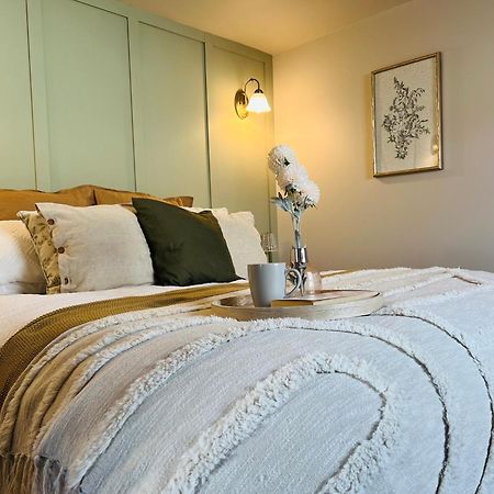 The Prestbury Annexe Apartment Челтнъм Екстериор снимка