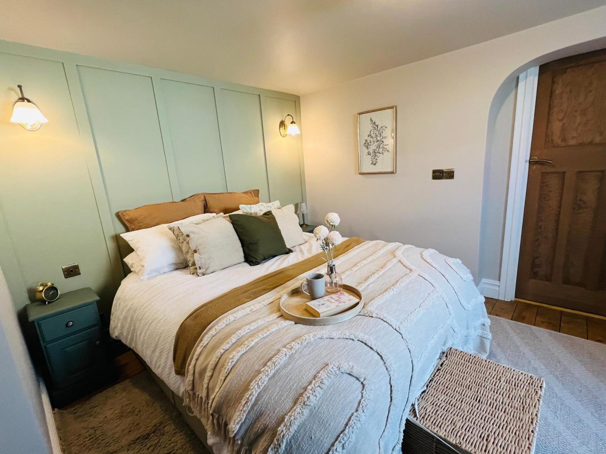 The Prestbury Annexe Apartment Челтнъм Екстериор снимка
