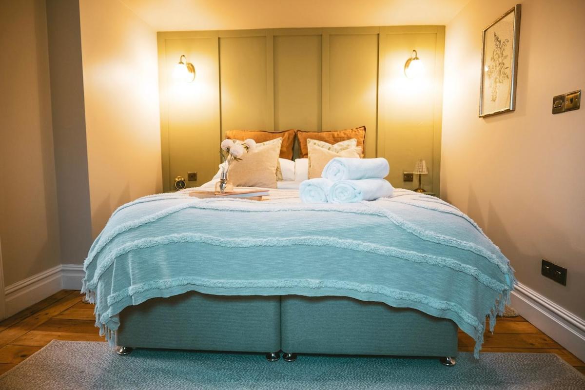 The Prestbury Annexe Apartment Челтнъм Екстериор снимка