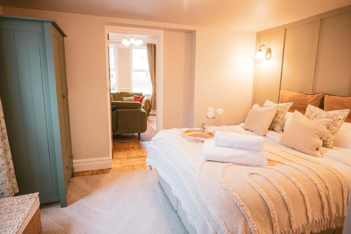 The Prestbury Annexe Apartment Челтнъм Екстериор снимка