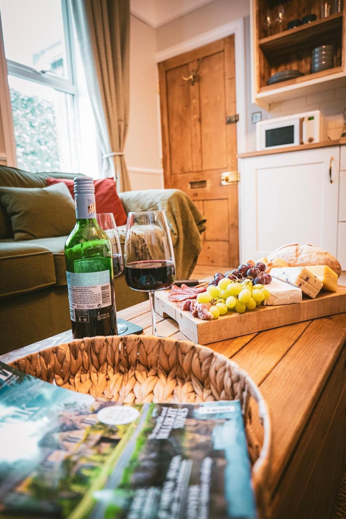 The Prestbury Annexe Apartment Челтнъм Екстериор снимка